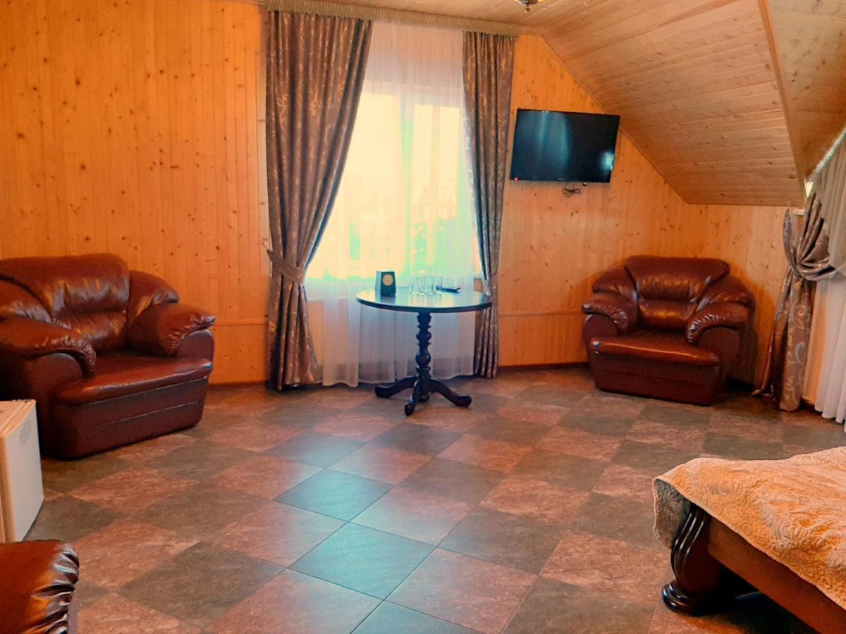 Hotel Заміський Комплекс Grand Prix Tsyurupynsk Exterior foto